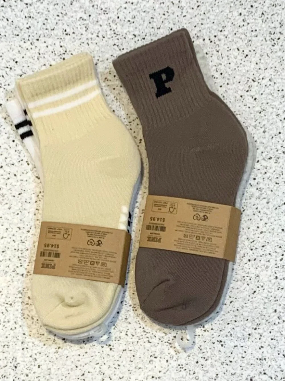 2X Victoria's Secret PINK 2 Pack Quarter Socks NWT Creamer White Coffee 4 PAIR